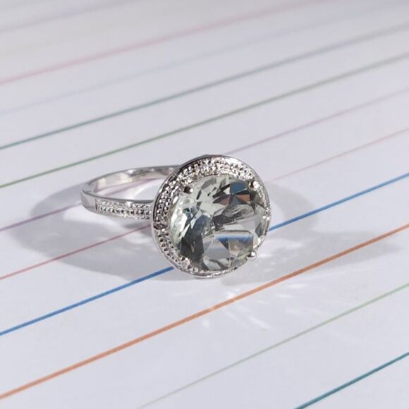 Green Amethyst 2.4 Carats Ring Size 7 - Picture 1 of 10